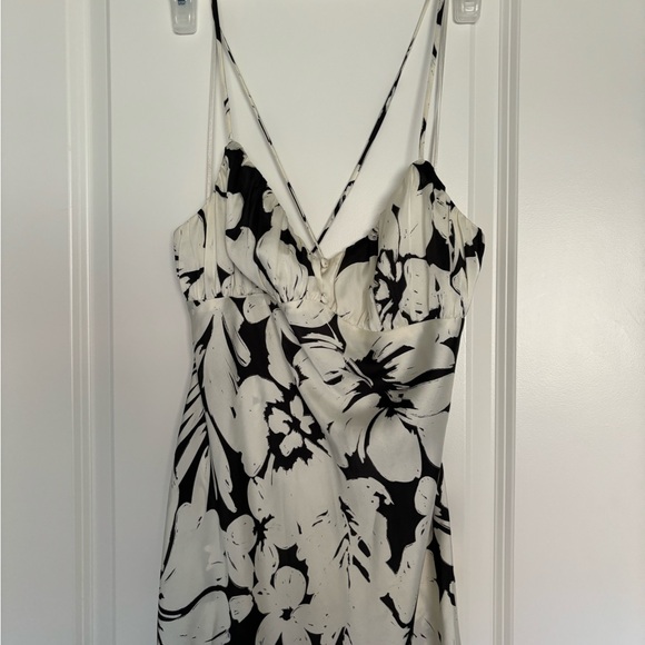 Satin Zara midi dress - Picture 3 of 3